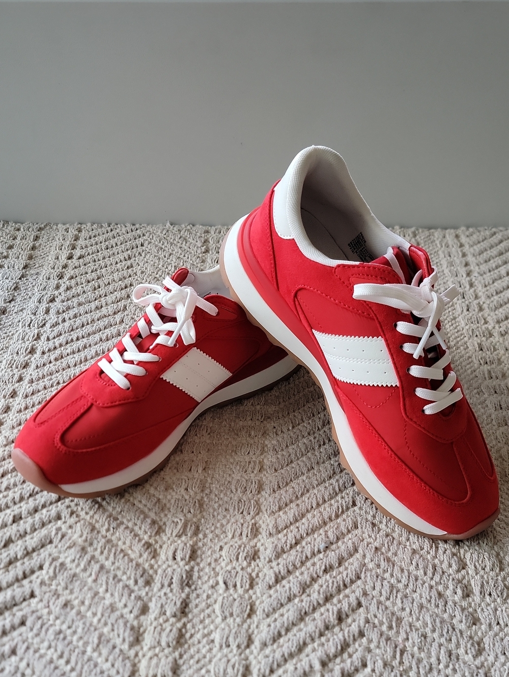 Steve Madden Percie Red and White Women's Sneakers 8M